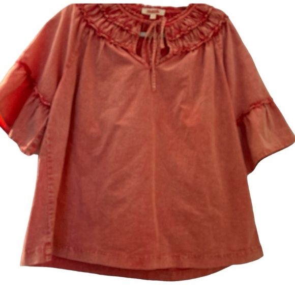 MAZIK TOP Pink-orange,salmon,smocking at the yoke and back. 3/4 ruffled sleeves. - Picture 2 of 7
